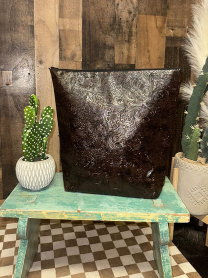 Heritage Pasture Pouch
